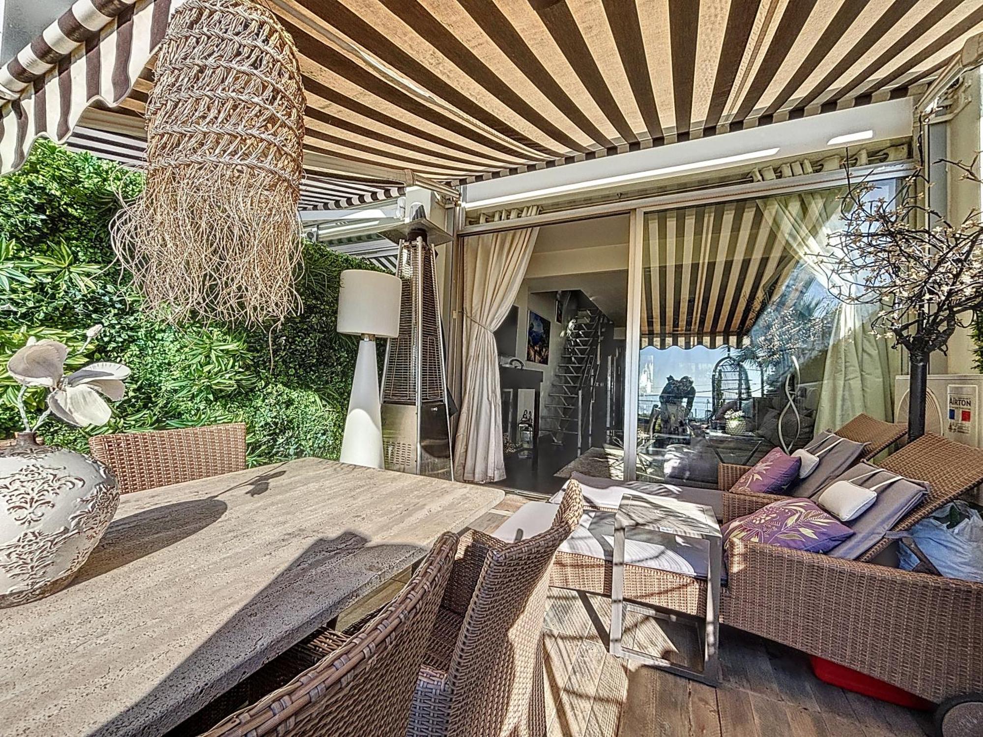 Superbe Duplexe Front De Mer, Acces Direct Aux Plages Appartement Cannes
